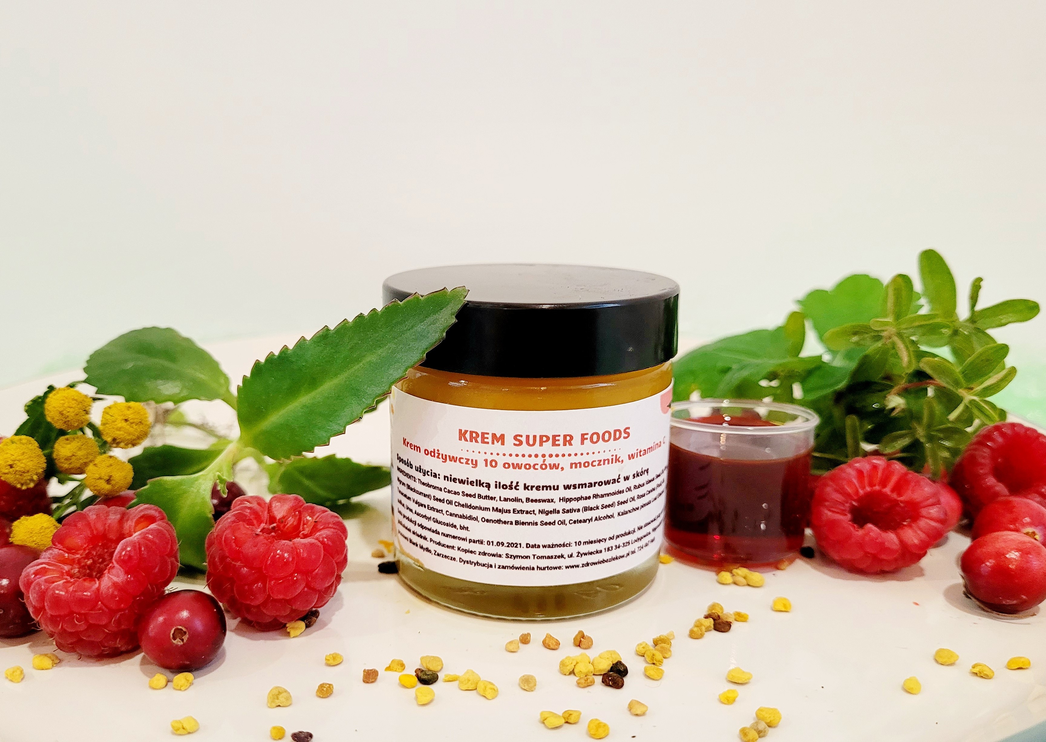 Odżywczy Krem Super Foods - 10 owoców, mocznik, witamina C - 4187