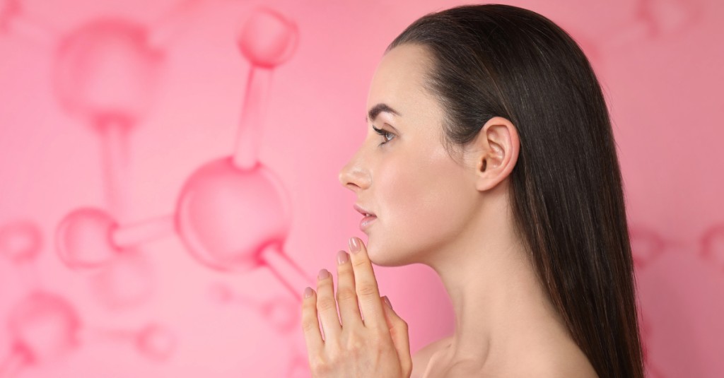 Jakie czynniki wpływają na spadek produkcji kolagenu w organizmie wraz z wiekiem