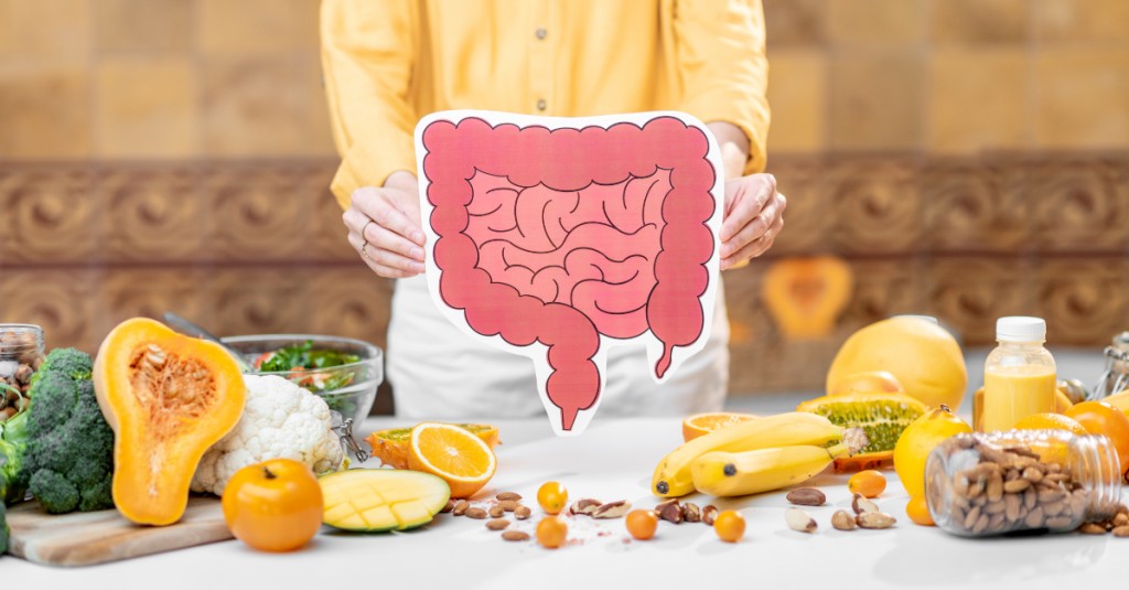 Mikrobiota jelit po lecie – jak dietą wspierać jej prawidłowe funkcjonowanie