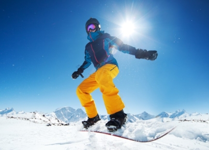 O czym pamiętać zimą podczas aktywności na powietrzu?