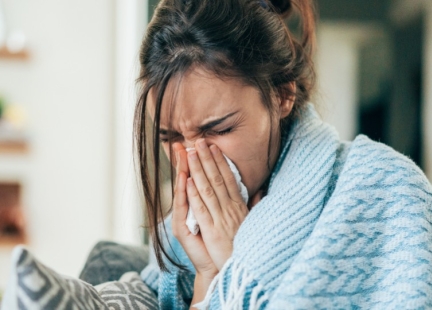 Siła natury w walce z grypą – syropy i napary z domowej apteki