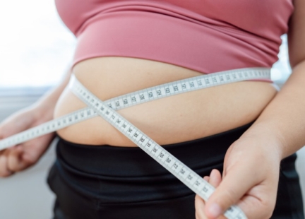 Najlepsze ćwiczenia na otyłość brzuszną dla kobiet w okresie menopauzy