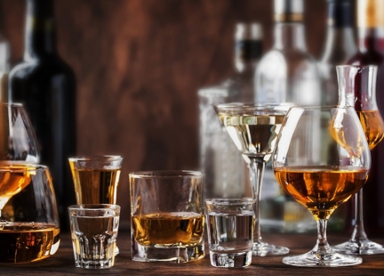 Do czego może doprowadzić codzienny rytuał picia alkoholu?